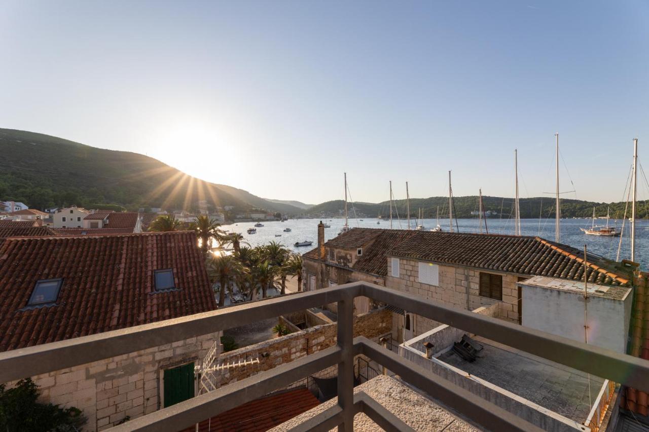 Hotel San Giorgio Vis Bagian luar foto