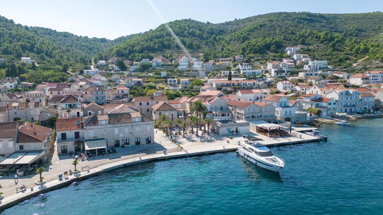 Hotel San Giorgio Vis Bagian luar foto