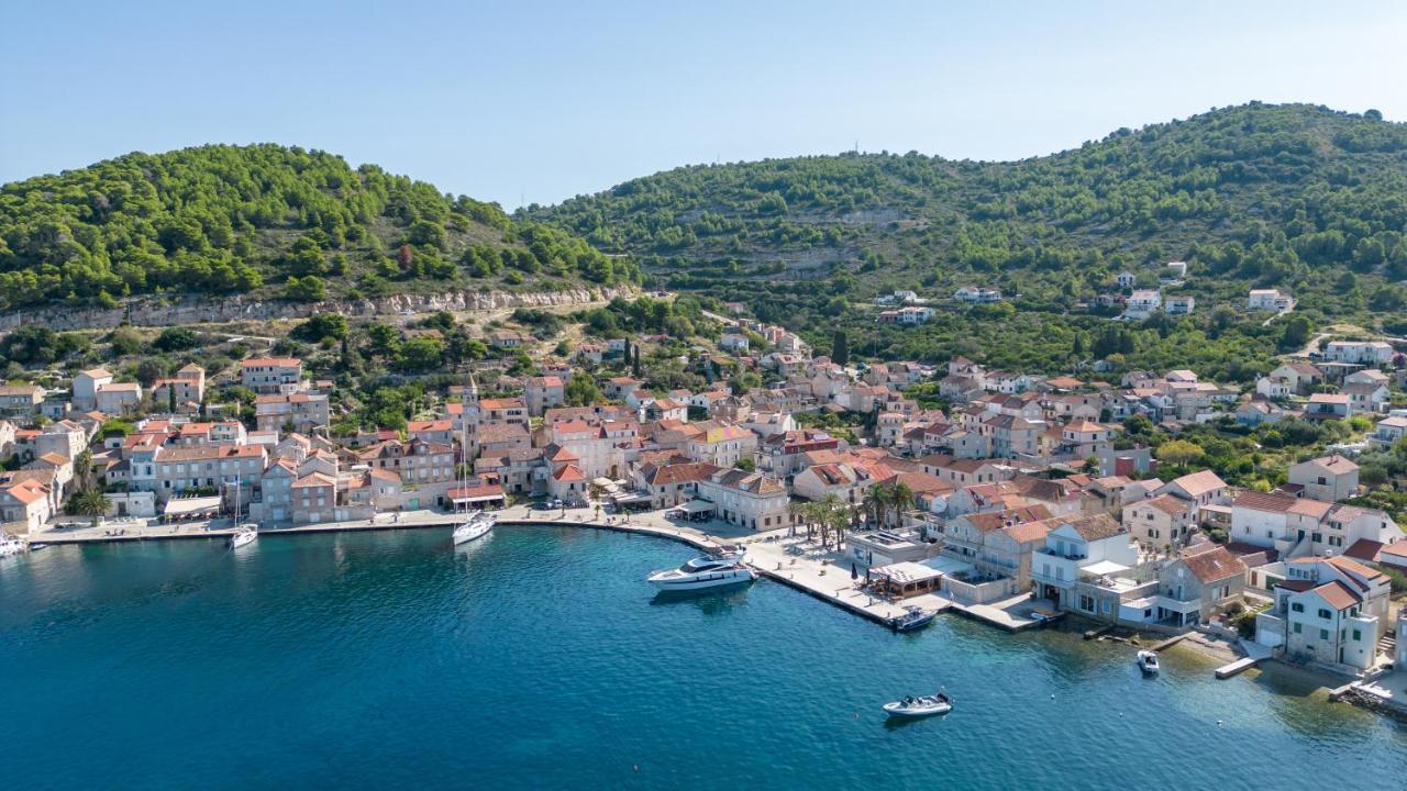 Hotel San Giorgio Vis Bagian luar foto