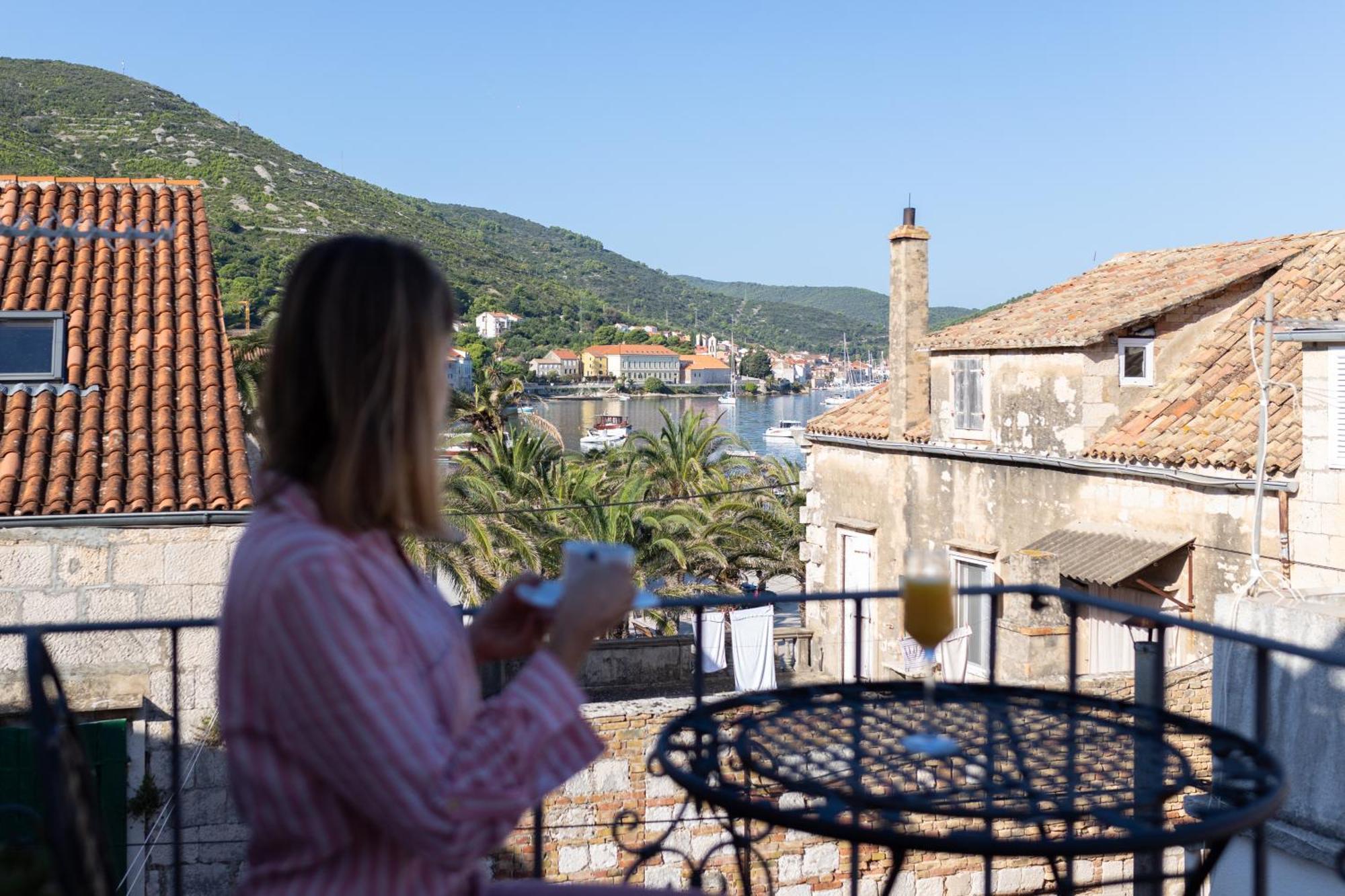 Hotel San Giorgio Vis Bagian luar foto