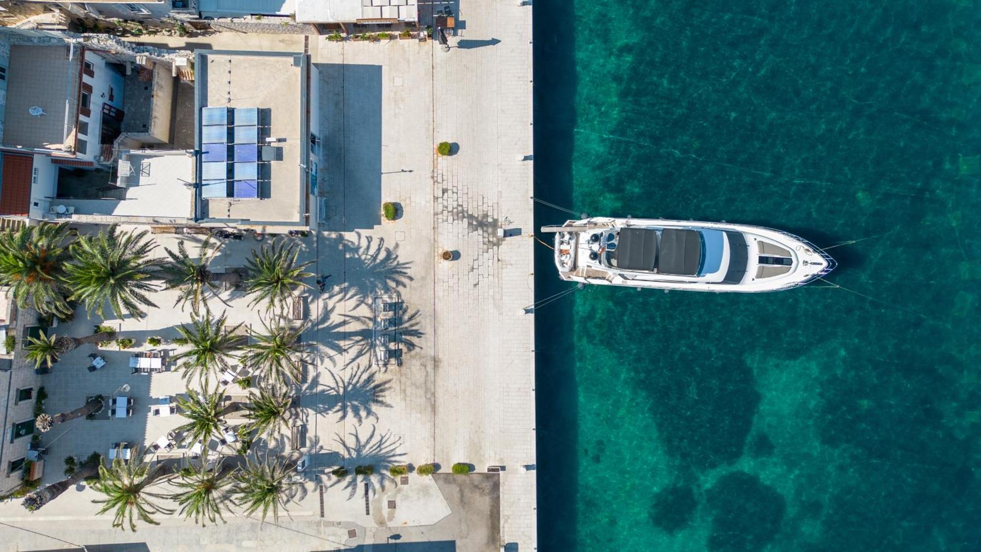 Hotel San Giorgio Vis Bagian luar foto