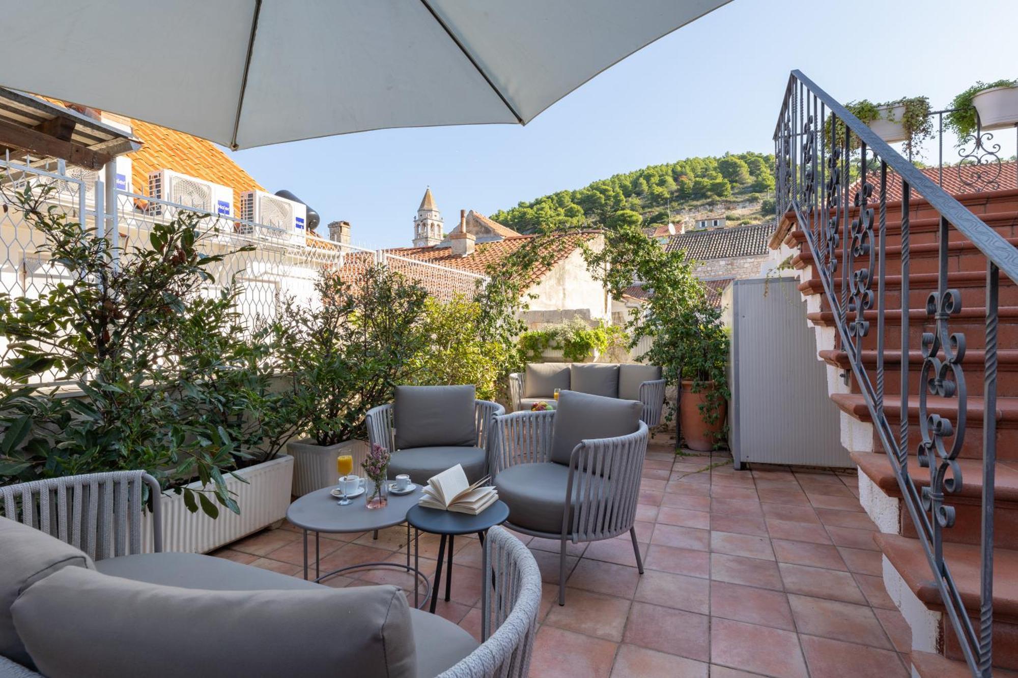 Hotel San Giorgio Vis Bagian luar foto