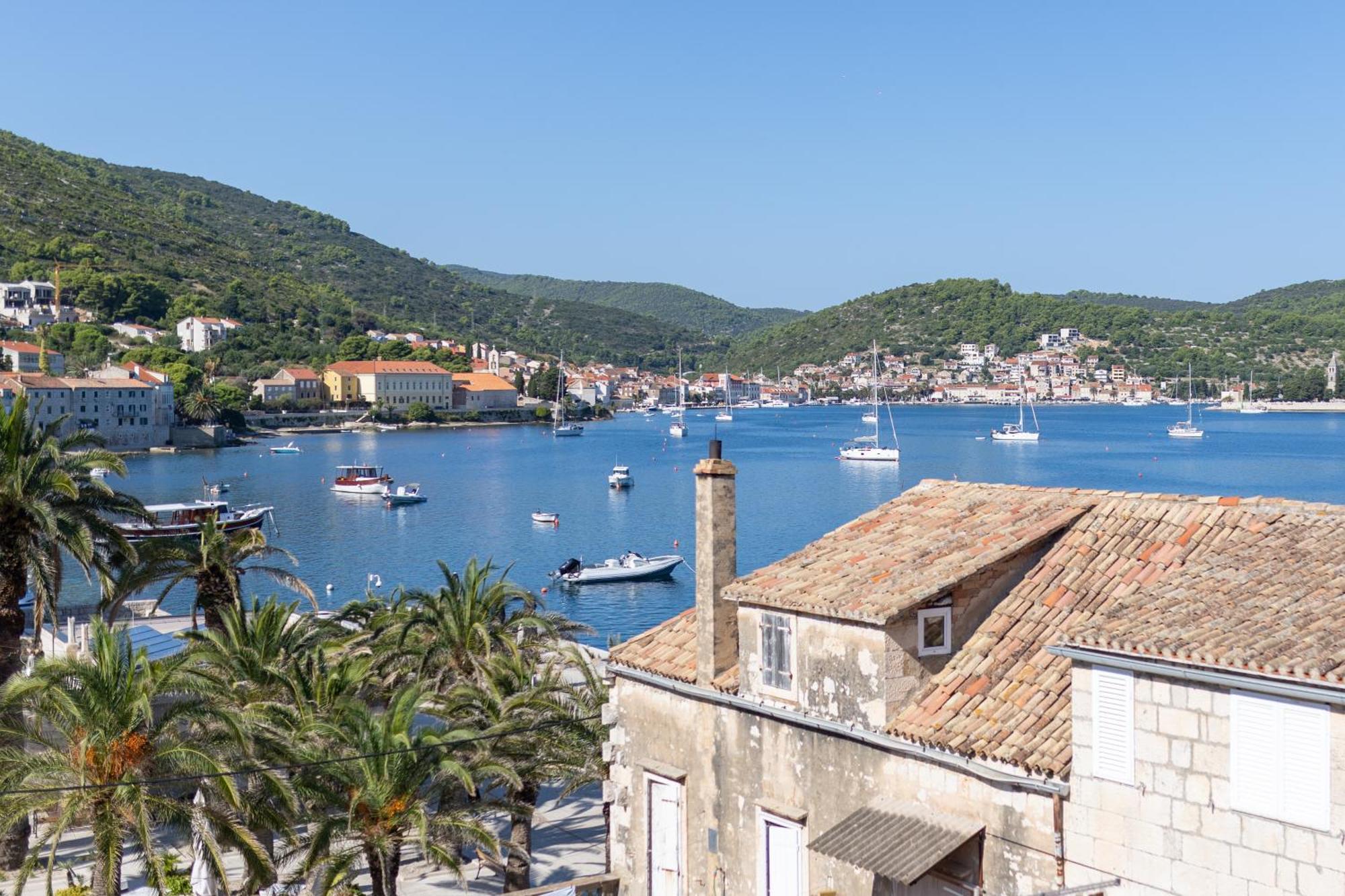 Hotel San Giorgio Vis Bagian luar foto
