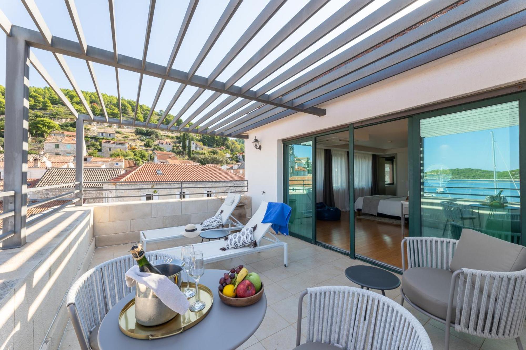 Hotel San Giorgio Vis Bagian luar foto