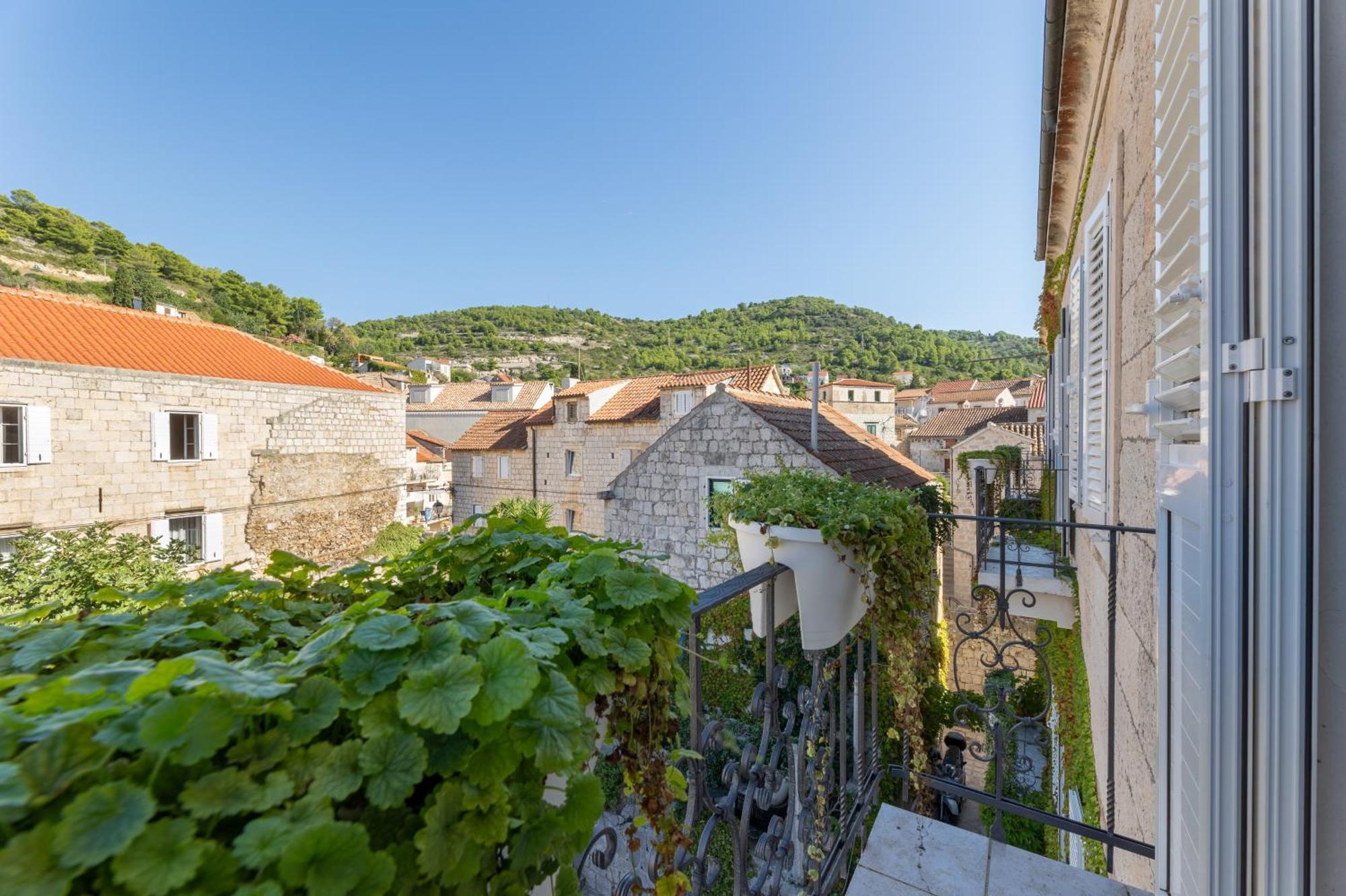 Hotel San Giorgio Vis Bagian luar foto